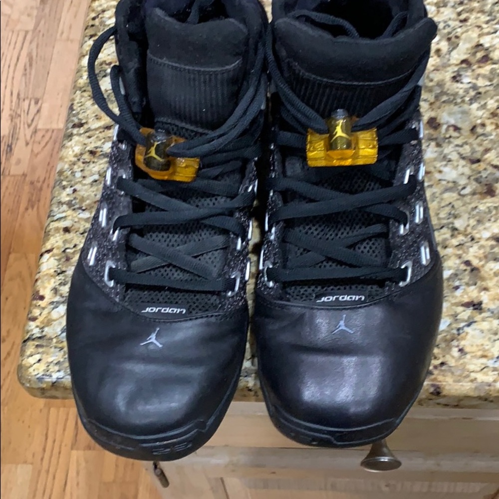 2002 Jordan XVII  size 12